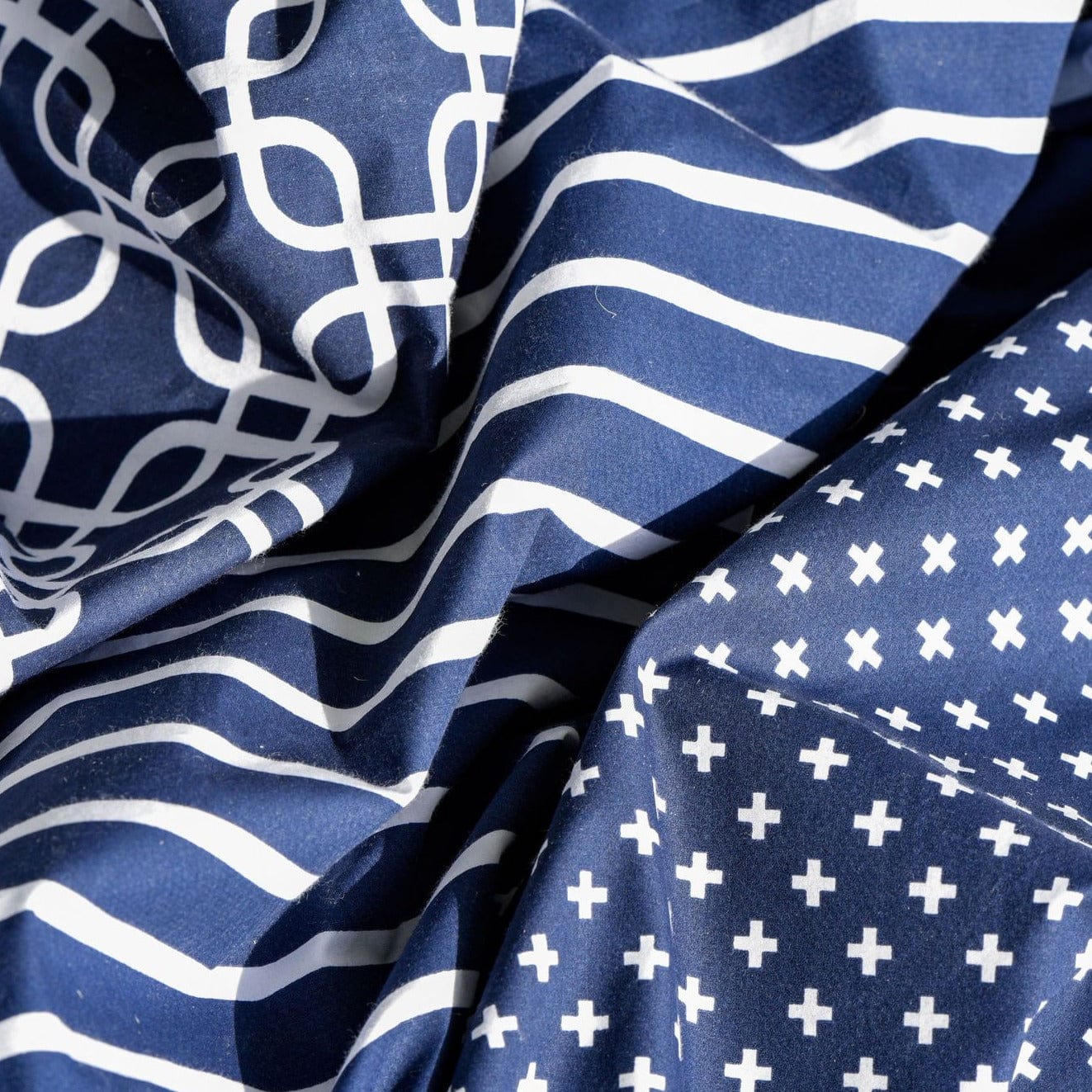 Queen Porto Pair 1 (White crosses bottom sheet + duvet)