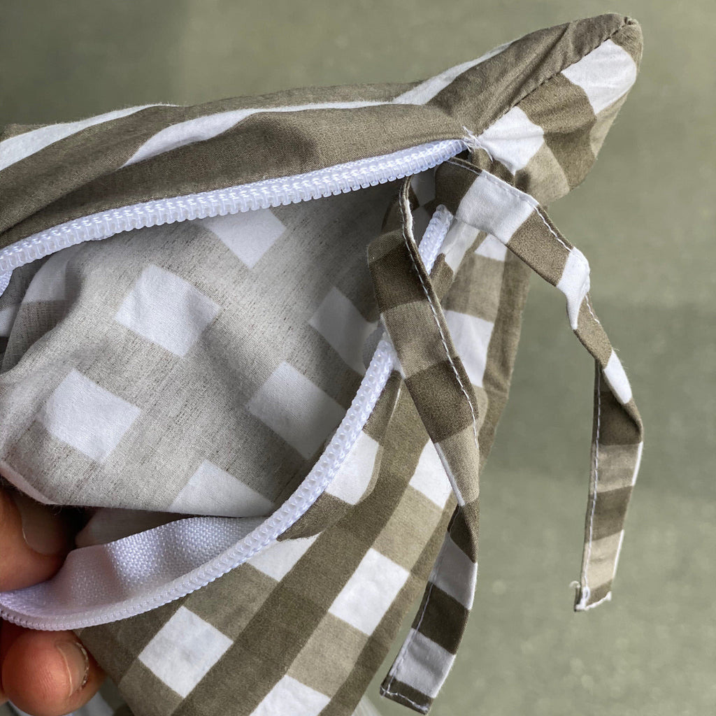 King Montauk  Pair (Ivory bottom sheet + Gingham duvet)