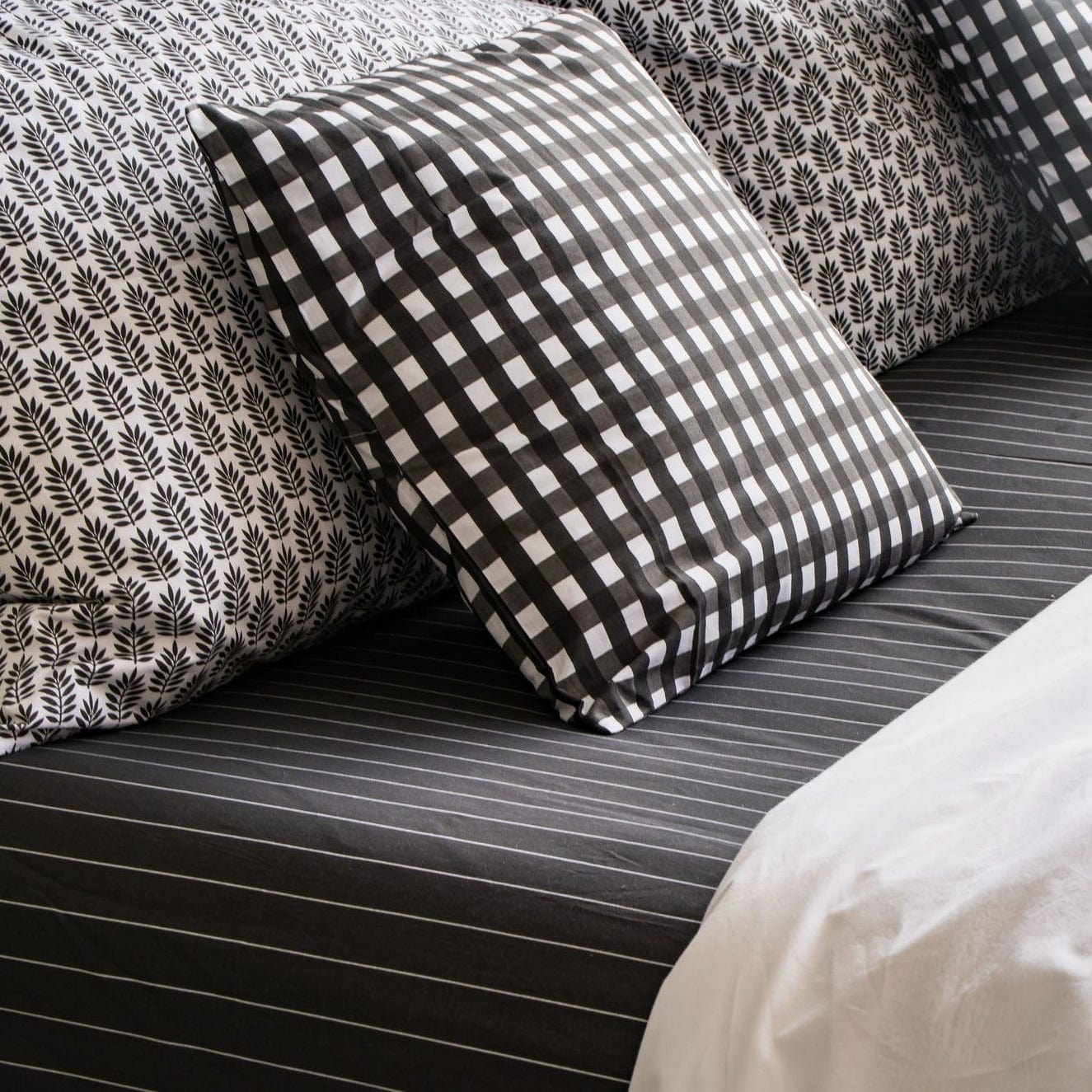 Manhattan Pinstripe Bottom Sheet