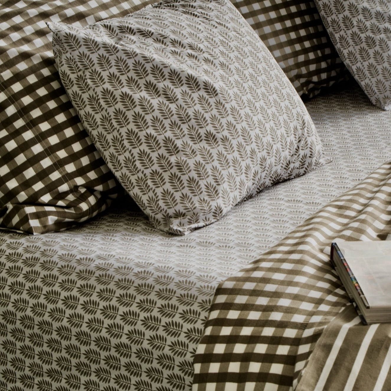 Montauk Block Leaf Bottom Sheet